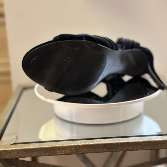 VINCE CAMUTO | Anyria Velvet Party Heels - Picture 8 of 13